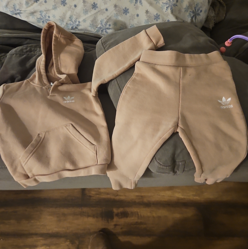 Kids adidas sweatsuit